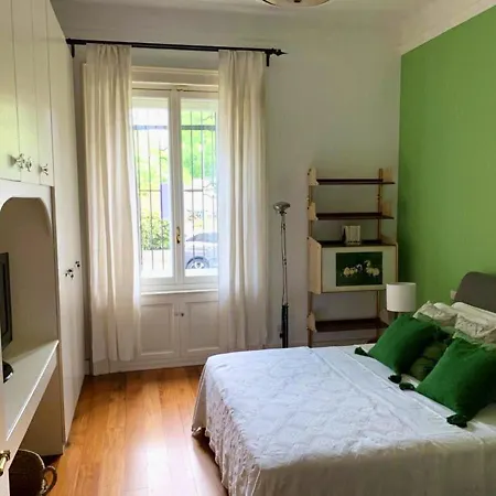 公寓 Charming Apartment In The Park *